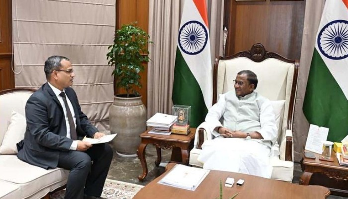 আসামের রাজ্যপালকে বাংলাদেশ সফরের আমন্ত্রণ